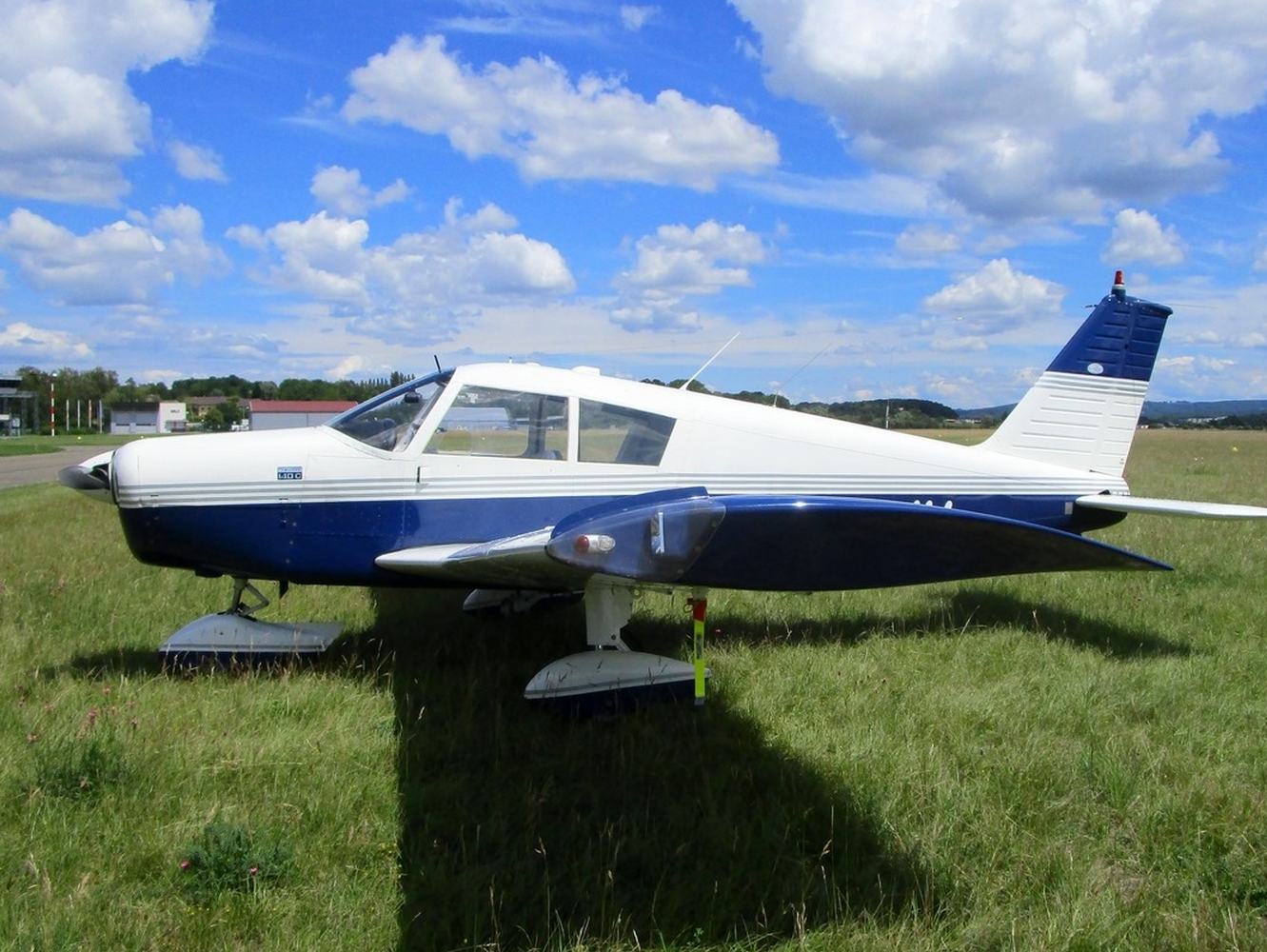 Piper PA28-140 F-GPJV