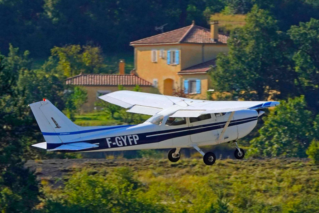 Cessna F172N F-GYFP